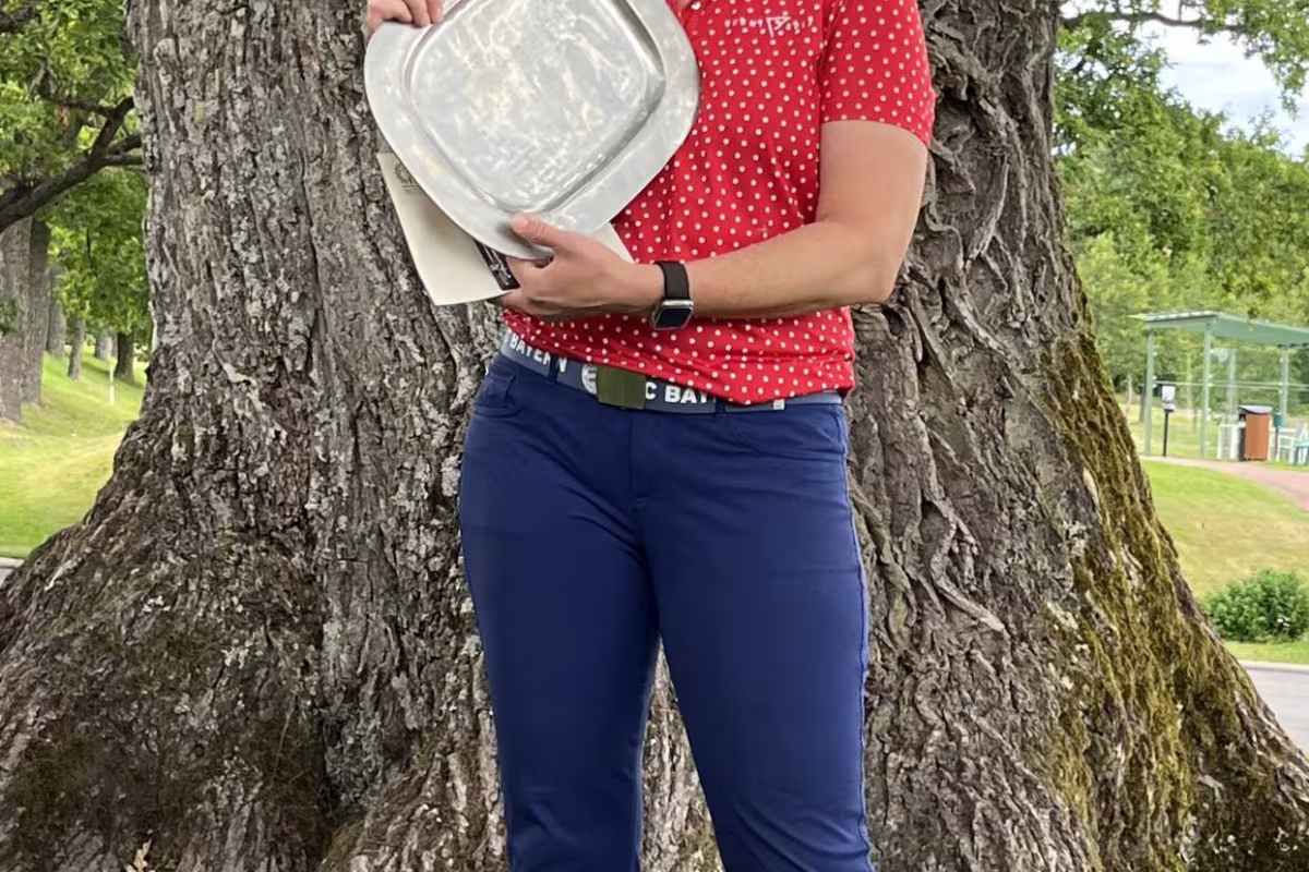 Gitta Kauppi uusi Finnish Senior Open voittonsa 2022