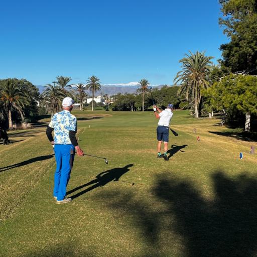  Jussi seuraa Eeron palloa