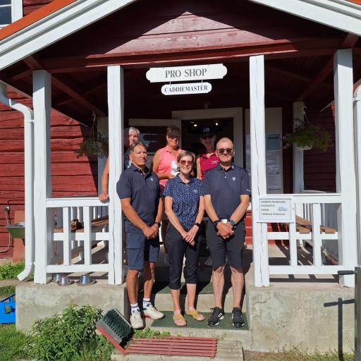  Tourpäällikkö Airi Kärki ja koordinaattorit Leena Sairo, Sirpa Heiskanen, Irma Karhu, Esa Taivassalo ja Esko Heikkinen.