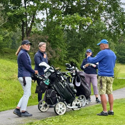  Tuija Lindvall, Sirpa Laukkanen ja Sirkka-Liisa Hellberg