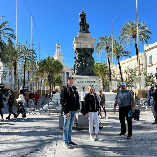 Turistit Gadizissa