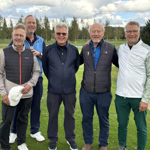 MeG:n kultajoukkue: Markku Utti, Juha Sillman, Erkki Kortelainen, Pertti Sallila ja Erkki Soppela