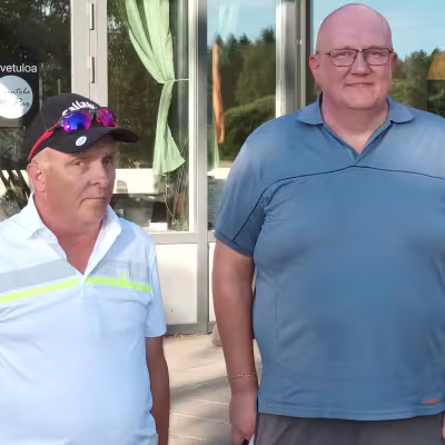 M50: Kisan toinen Ari Tiira ja voittaja Kari Vuosalmi