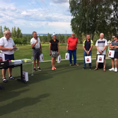 Voittajat rivissä ja Petri Teivo äänessä