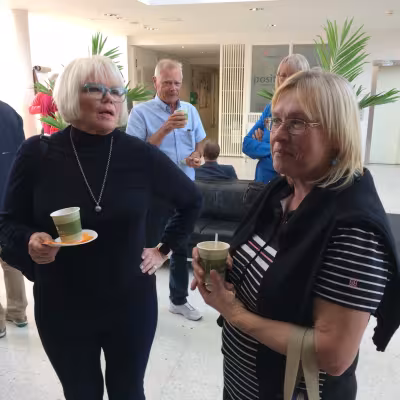 Naisten kilpailuvetäjät vaihtoivat kuulumisia ja vetovastuuta